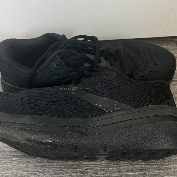 Brooks Max 2 Size 8 Extra Wide - Picture 4 of 8